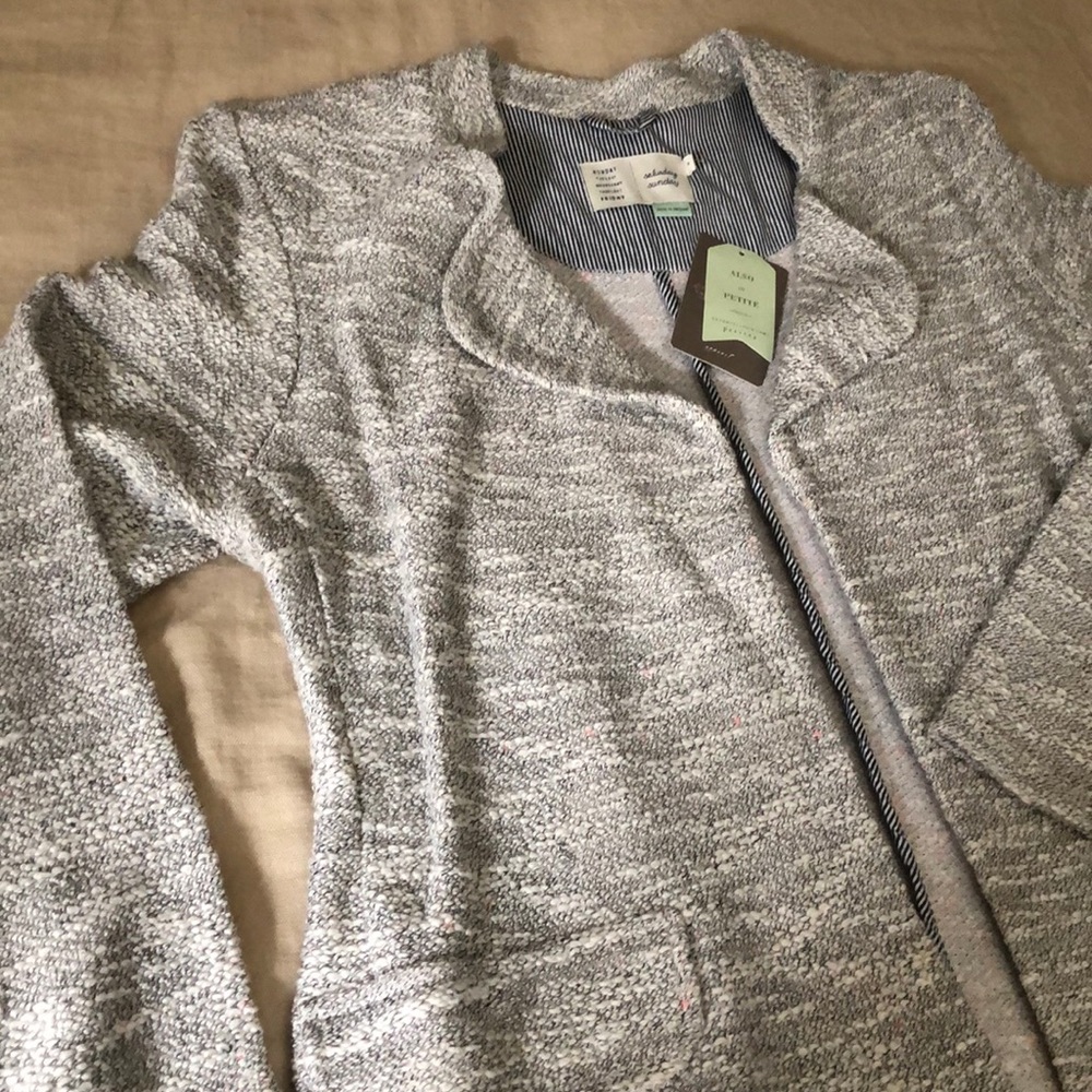 Lightweight jacket - Picture 2 of 3